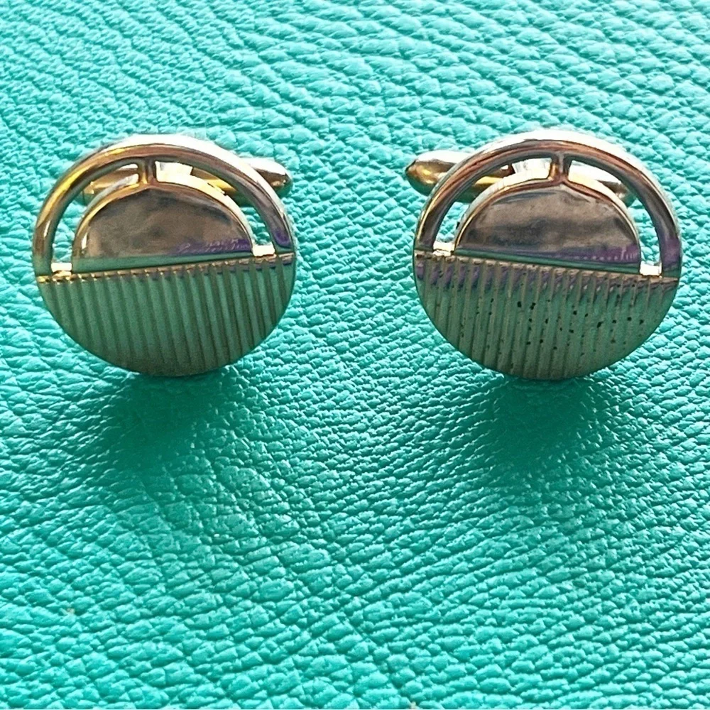 SWANK Cufflinks Gold Tone Round Mid Century Bullet Signed Classic Vintage